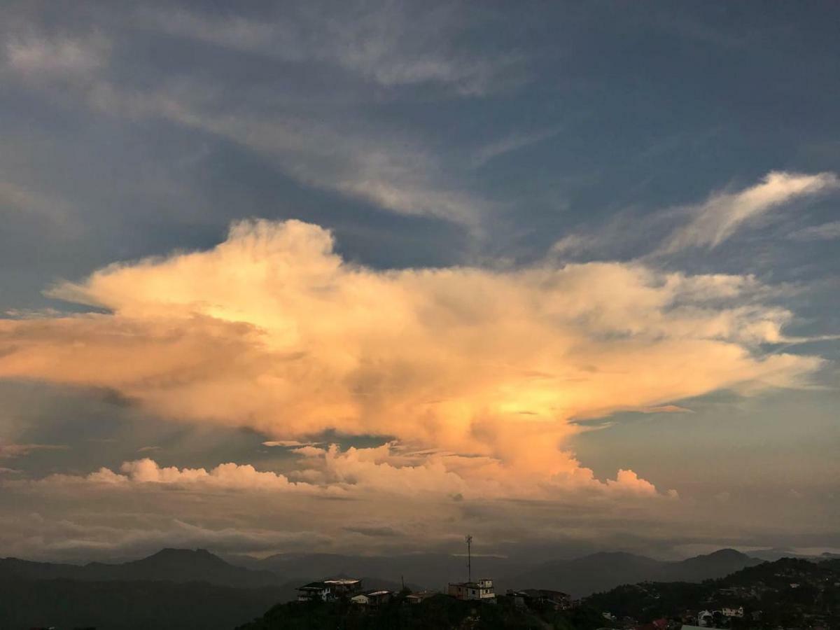 Vacation House In Baguio With Amazing Sunset Views Baguio City Esterno foto